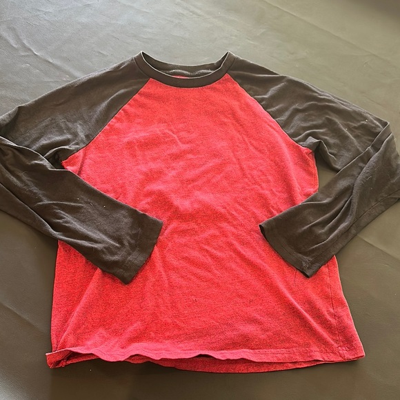 urban pipeline Other - Urban Pipeline Red and Black Long Sleeve Tee